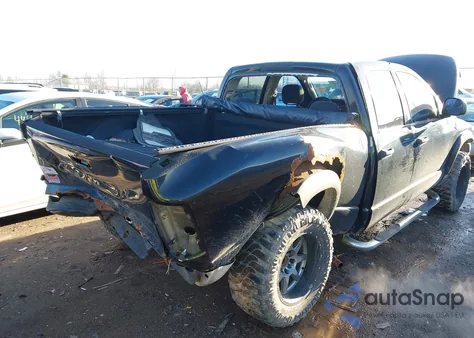 2004 Dodge Ram 1500 Slt/Laramie z USA, uszkodzony, nr VIN 1D7HU18D74S757238